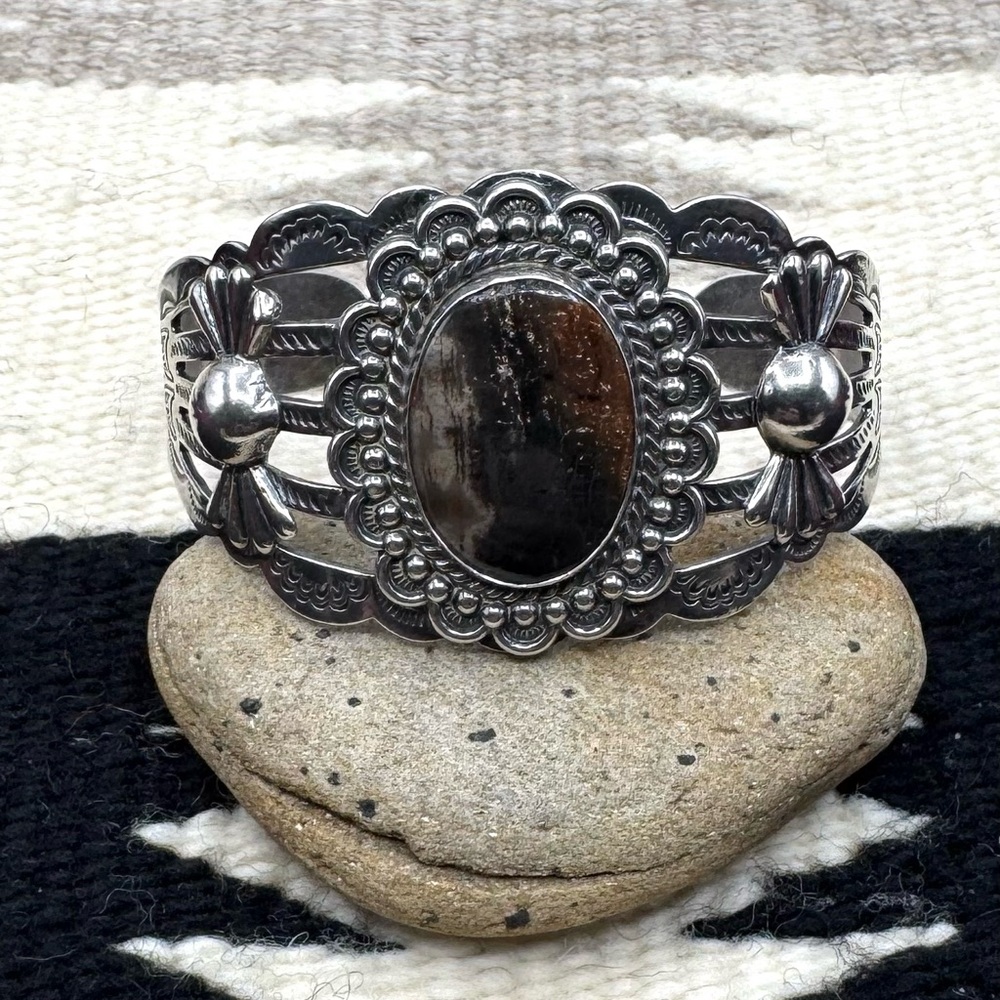 Silver Arrow Navajo Fred Harvey Style Sterling Silver Petrified Wood Cuff 7"